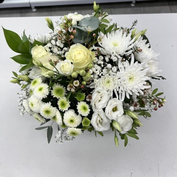 Smútočný aranžmán - Mix bielych kvetov