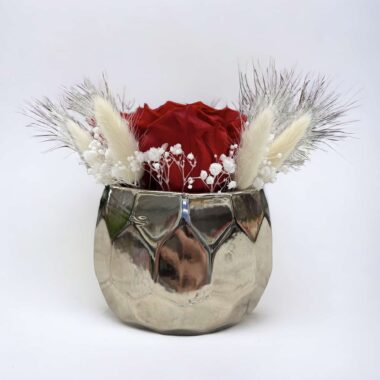 Trvácne červené ruže v zrkadlovej keramike